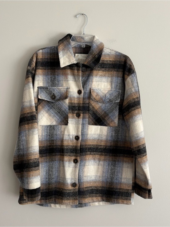 Altar'd State Jackets & Blazers - Altar'd State Plaid Shacket in Cream, Brown & Gray Size XS